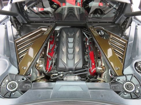 Used 2021 Chevrolet Corvette Stingray Preferred Cpe w/ Z51 Performance Package image 6