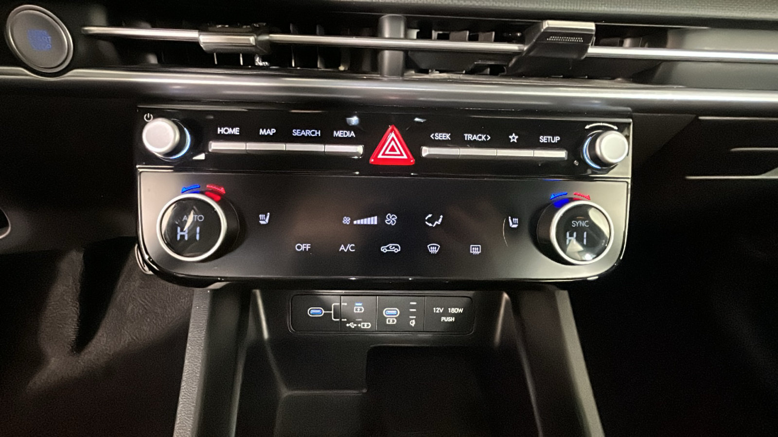 Used 2025 Hyundai Tucson SEL FWD image 27
