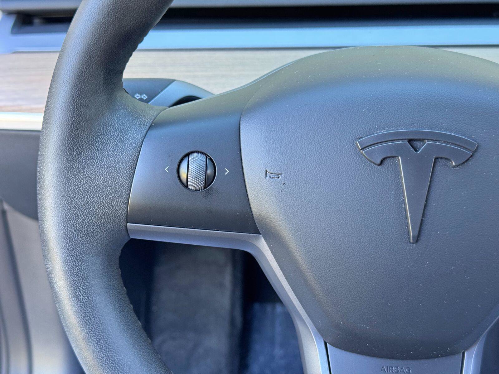 Used 2023 Tesla Model 3 Standard Range RWD image 19