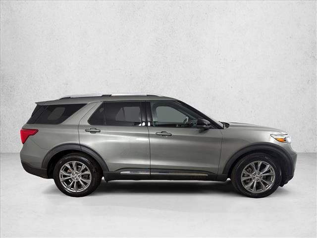 Used 2020 Ford Explorer Limited RWD image 3