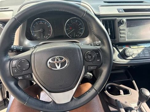 Used 2016 Toyota RAV4 XLE w/ Convenience Package AWD/4WD image 17