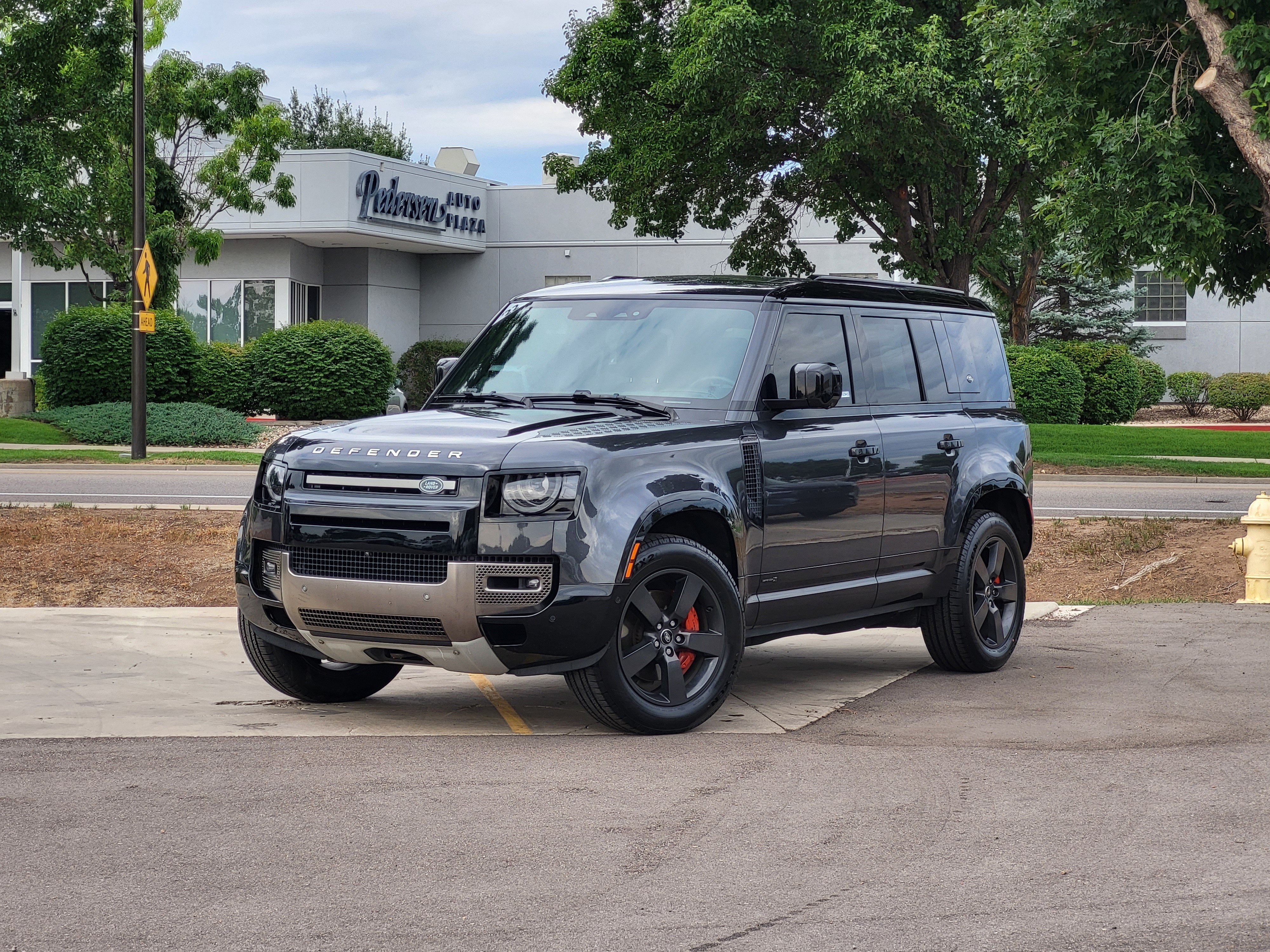 Used 2022 Land Rover Defender 110 X AWD/4WD image 2