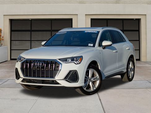 Used 2022 Audi Q3 2.0T Premium Plus w/ Premium Plus Package image 3