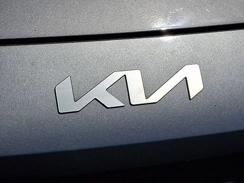 Used 2024 Kia Forte GT-Line FWD image 6