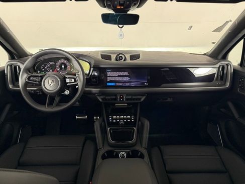 New 2026 Porsche Cayenne Turbo AWD/4WD image 21
