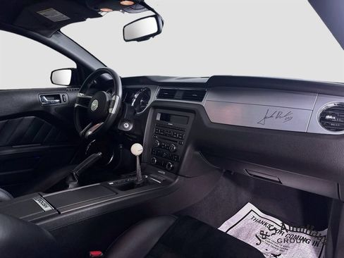 Used 2010 Ford Mustang GT RWD image 27