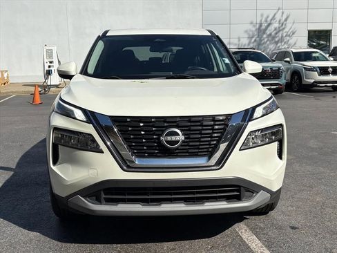 Used 2023 Nissan Rogue SV AWD/4WD image 4