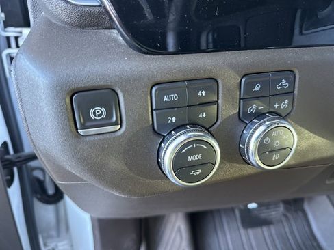 Used 2024 GMC Sierra 2500 SLT w/ Texas SLT Premium Package image 13