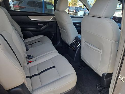 Used 2024 MAZDA CX-90 Plug-In Hybrid w/ Preferred AWD/4WD image 19