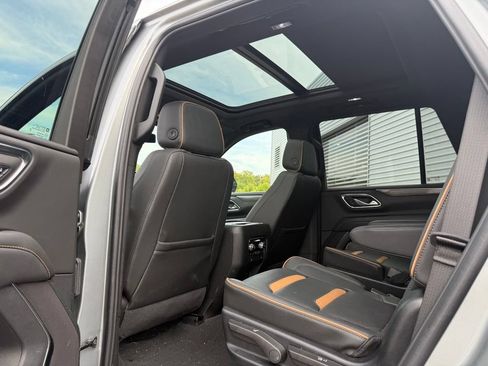 Used 2024 GMC Yukon AT4 AWD/4WD image 25