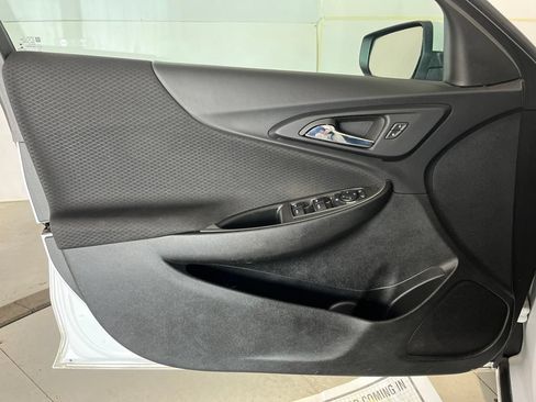 Used 2023 Chevrolet Malibu LT FWD image 26