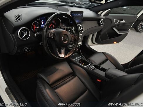 Used 2018 Mercedes-Benz GLA 250 4MATIC w/ Premium Package image 13