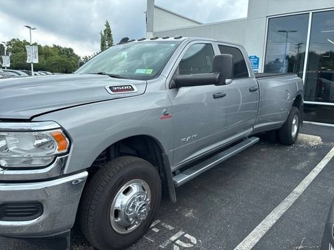 Used 2022 RAM 3500 Tradesman AWD/4WD image 3