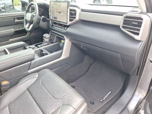 Used 2024 Toyota Tundra Limited image 35