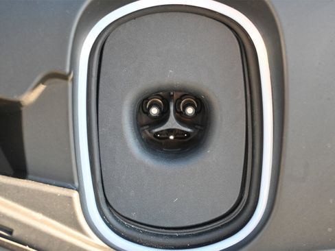 New 2026 Cadillac Optiq Luxury 1 image 30