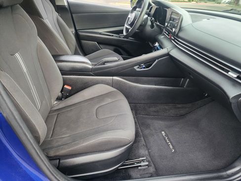 Used 2021 Hyundai Elantra SEL image 11