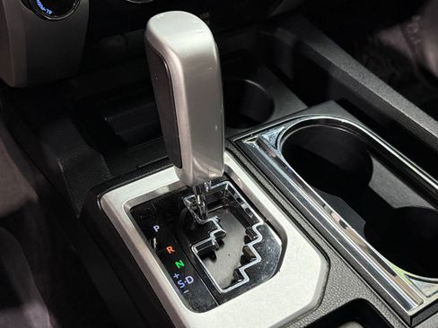 Used 2019 Toyota Tundra Limited w/ Limited Premium Package image 16