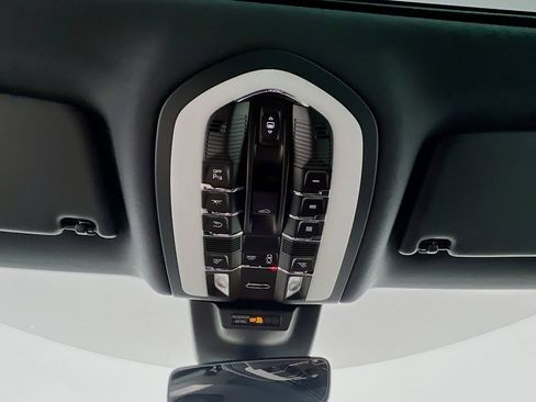 New 2026 Porsche Macan Turbo image 14