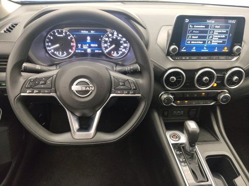 Used 2025 Nissan Sentra SV FWD image 22