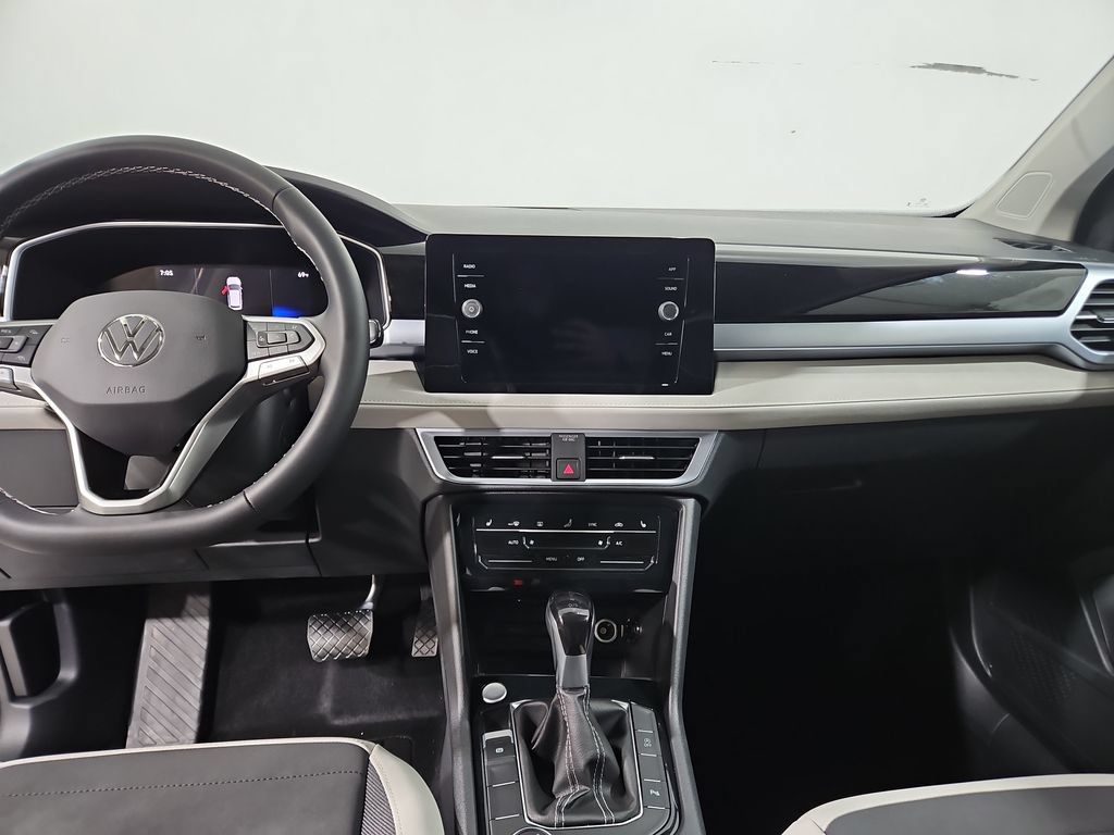 New 2026 Volkswagen Taos SE AWD/4WD image 17