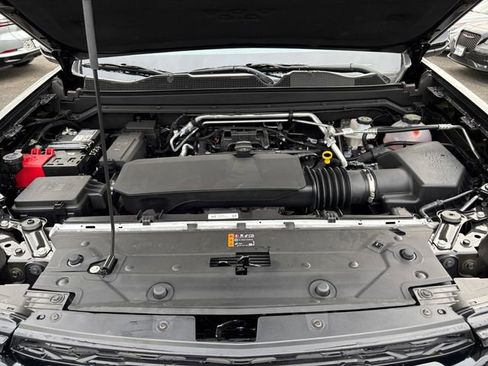 New 2026 Chevrolet Colorado ZR2 w/ Off-Road Front Bumper Package image 42