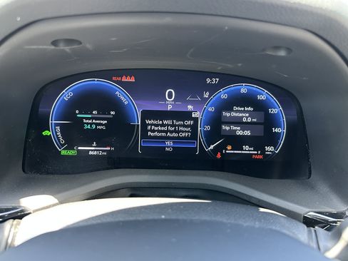 Used 2025 Toyota Camry XLE FWD image 26