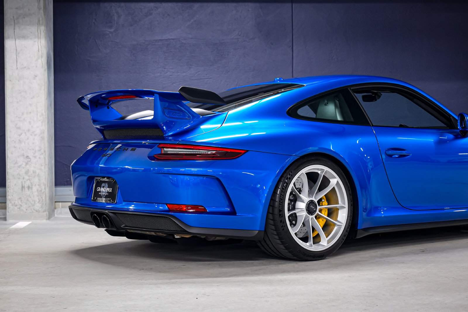 Used 2018 Porsche 911 GT3 RWD image 34