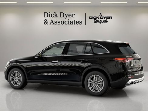 Used 2025 Mercedes-Benz GLC 300 image 20
