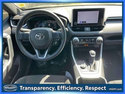Certified 2023 Toyota RAV4 SE AWD/4WD image 13
