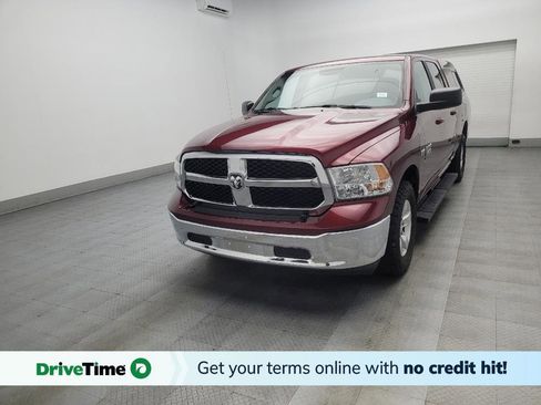 Used 2020 RAM 1500 Classic SLT image 1