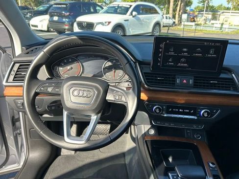 Used 2023 Audi Q5 2.0T Premium w/ Convenience Package AWD/4WD image 16