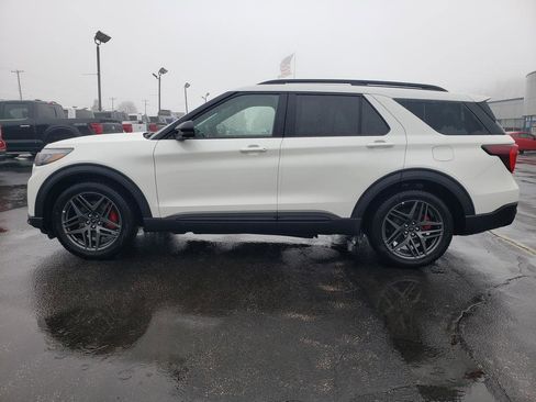 New 2026 Ford Explorer ST w/ Sun And Sound Package image 7