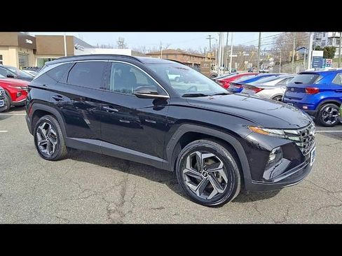 Certified 2023 Hyundai Tucson Limited AWD/4WD image 2