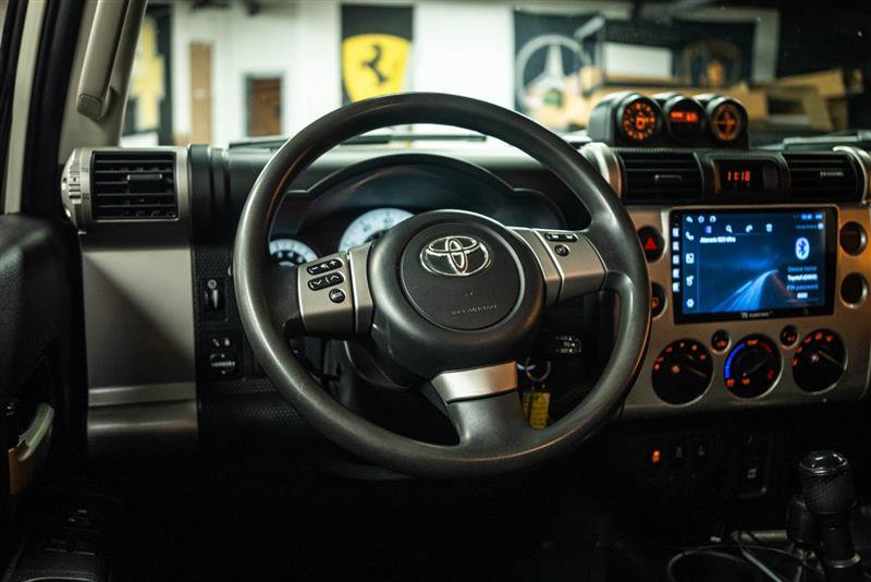 Used 2012 Toyota FJ Cruiser 4WD w/ Convenience Pkg image 14
