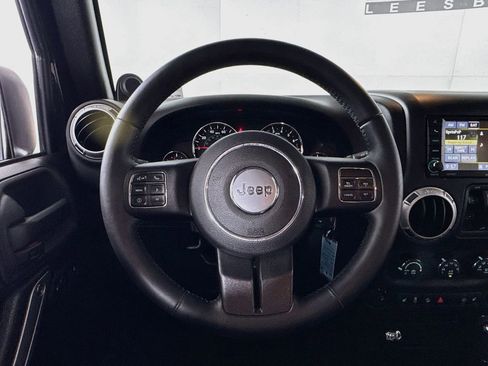 Used 2013 Jeep Wrangler Unlimited Sahara w/ Dual Top Group AWD/4WD image 11