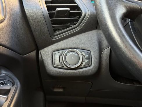 Certified 2019 Ford Escape SEL AWD/4WD image 33
