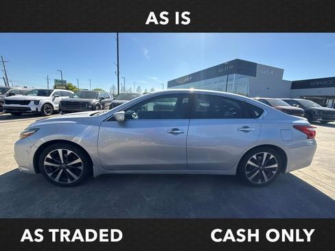 Used 2016 Nissan Altima 2.5 SR image 5