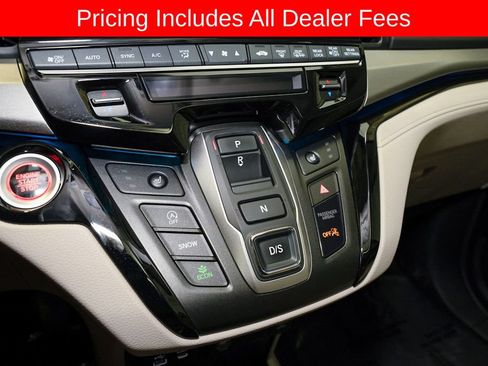 Used 2025 Honda Odyssey Touring image 17