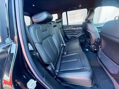 New 2026 Jeep Grand Cherokee Limited RWD image 31