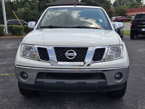 Used 2019 Nissan Frontier SL RWD image 11