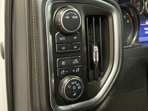 Certified 2020 Chevrolet Silverado 1500 LTZ image 39