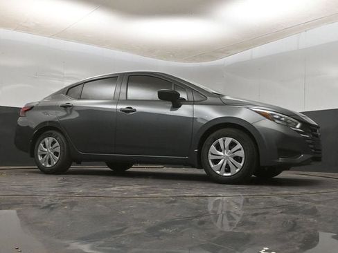 New 2025 Nissan Versa S w/ Trunk Package FWD image 9