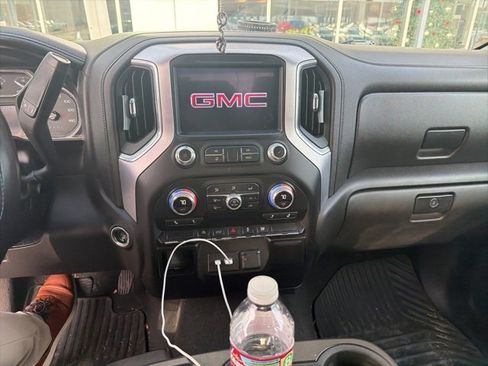 Used 2019 GMC Sierra 1500 SLE w/ SLE Value Package image 8