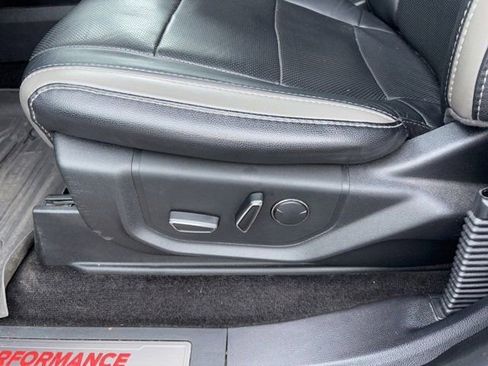 Used 2017 Ford F150 Raptor w/ Equipment Group 802A Luxury image 25