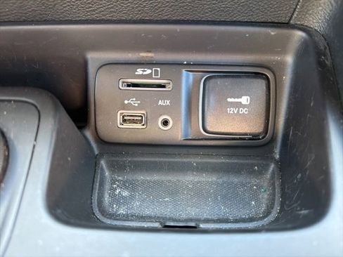 Used 2017 Jeep Cherokee Latitude w/ True North Edition image 28