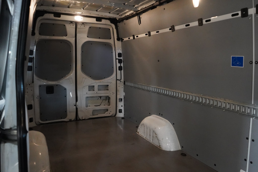 Used 2023 Mercedes-Benz Sprinter 2500 image 17