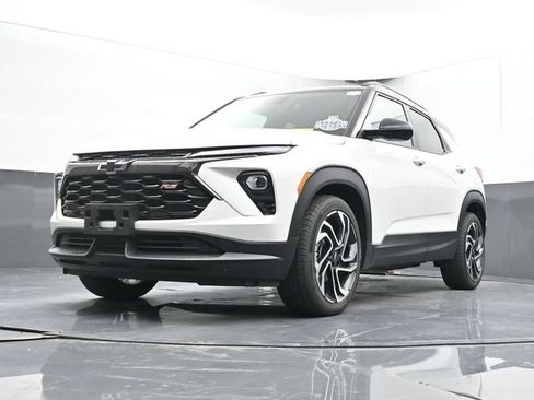 Used 2025 Chevrolet TrailBlazer RS w/ Convenience Package FWD image 27