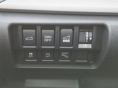 Used 2019 Subaru Forester Limited image 14