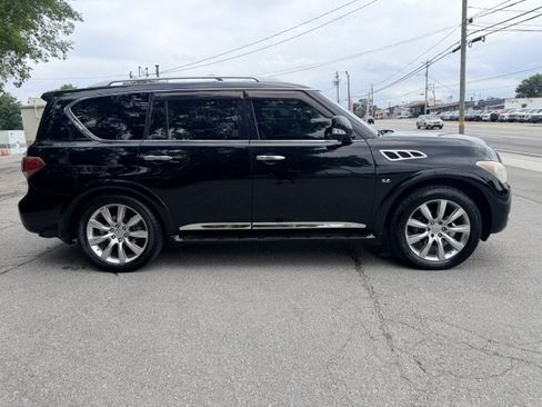 Used 2014 INFINITI QX80 4WD w/ Deluxe Touring Package image 4
