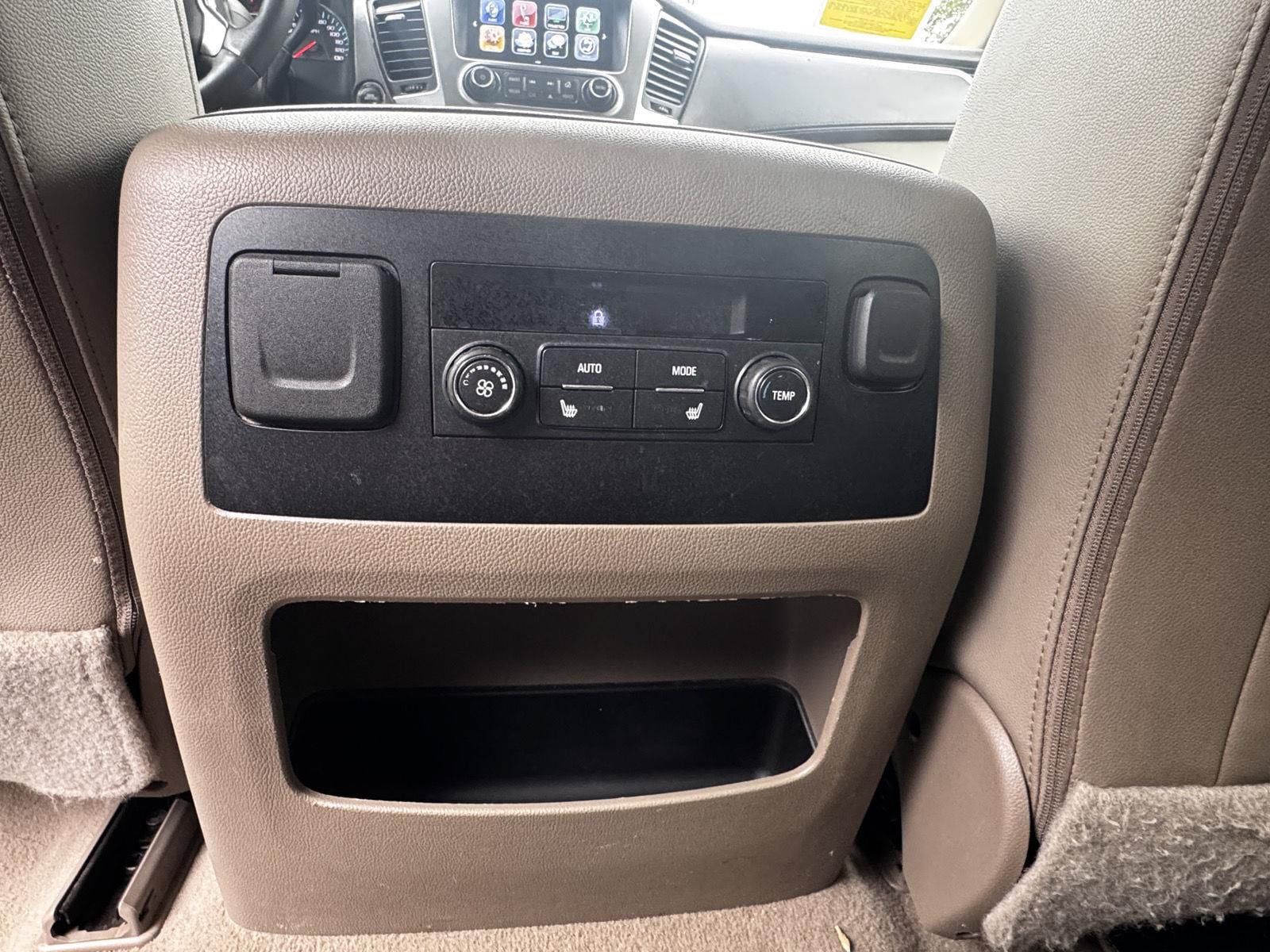 Certified 2020 Chevrolet Suburban Premier AWD/4WD image 16